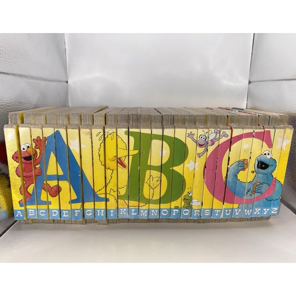 Other - Vintage 25 Sesame Street Alphabet Interlocking ABC Board Book Set A-Z Missing 1